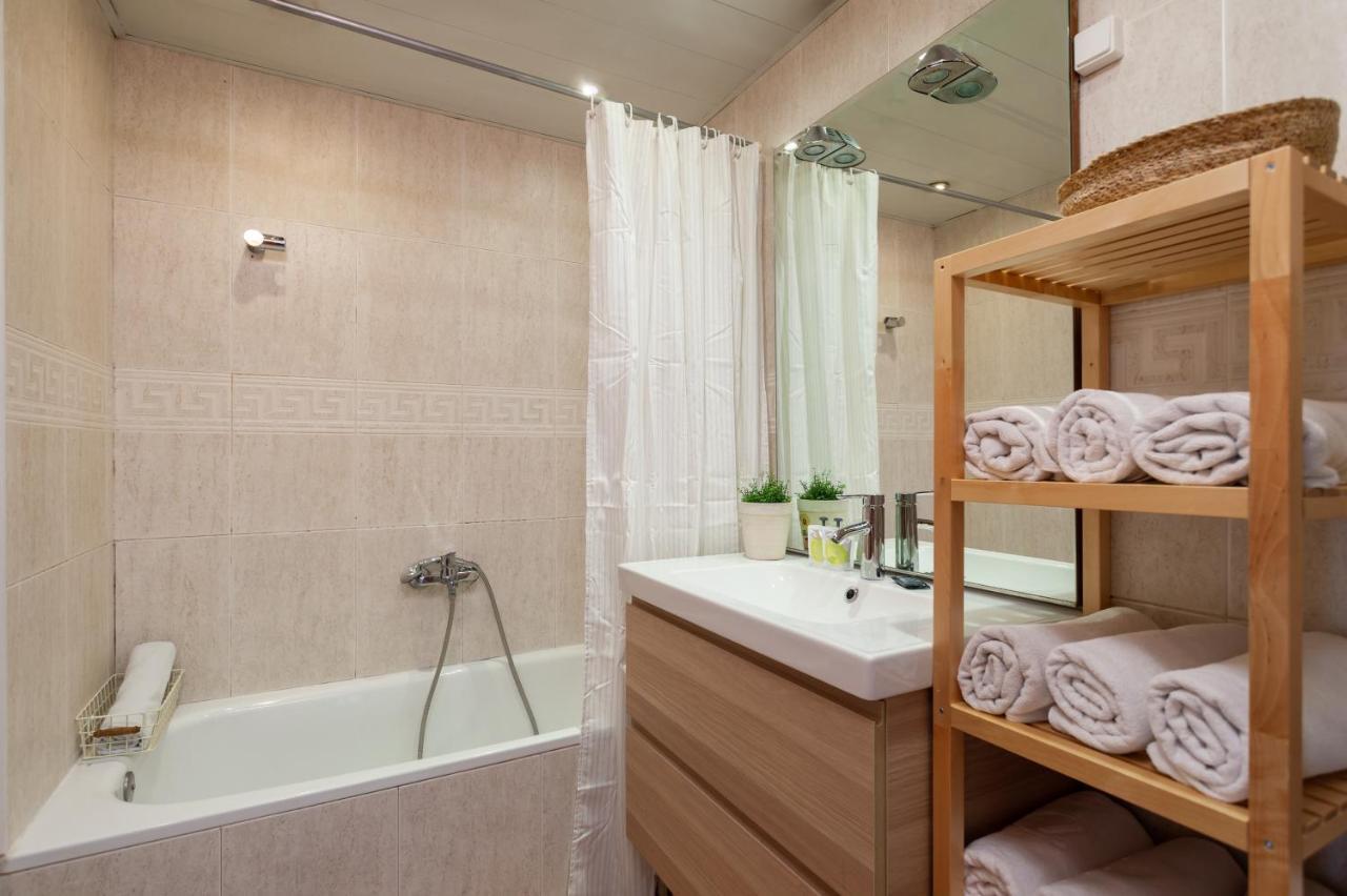 Flateli Paris Apartment Barcelona Luaran gambar